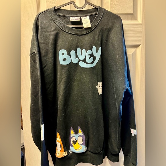 Sweaters - Black Bluey Graphic Sweatshirt XL